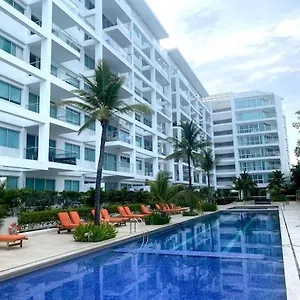  Apartamento Hermoso Familiar /acceso Directo A La Playa. Morros 3 Colombia