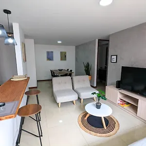  Apartamento Completo Poblado - Ubicacion Con Parqueadero Colombia